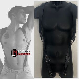 Leathermasters Adjustable Clip Harness One size fits most Gently worn 1.25" wide